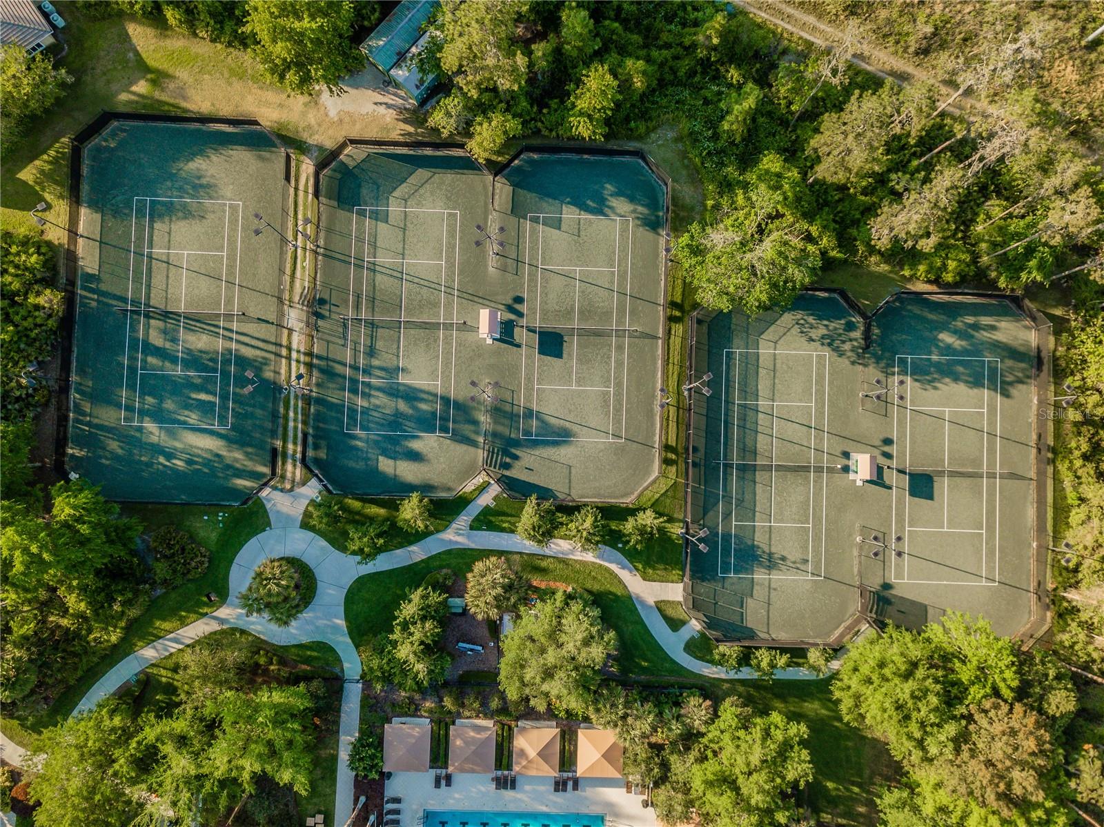 SEVEN OAKS - Residential