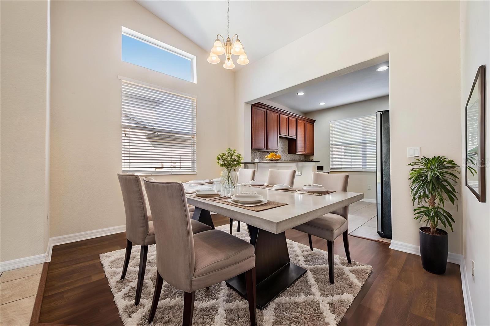 SEVEN OAKS - Residential