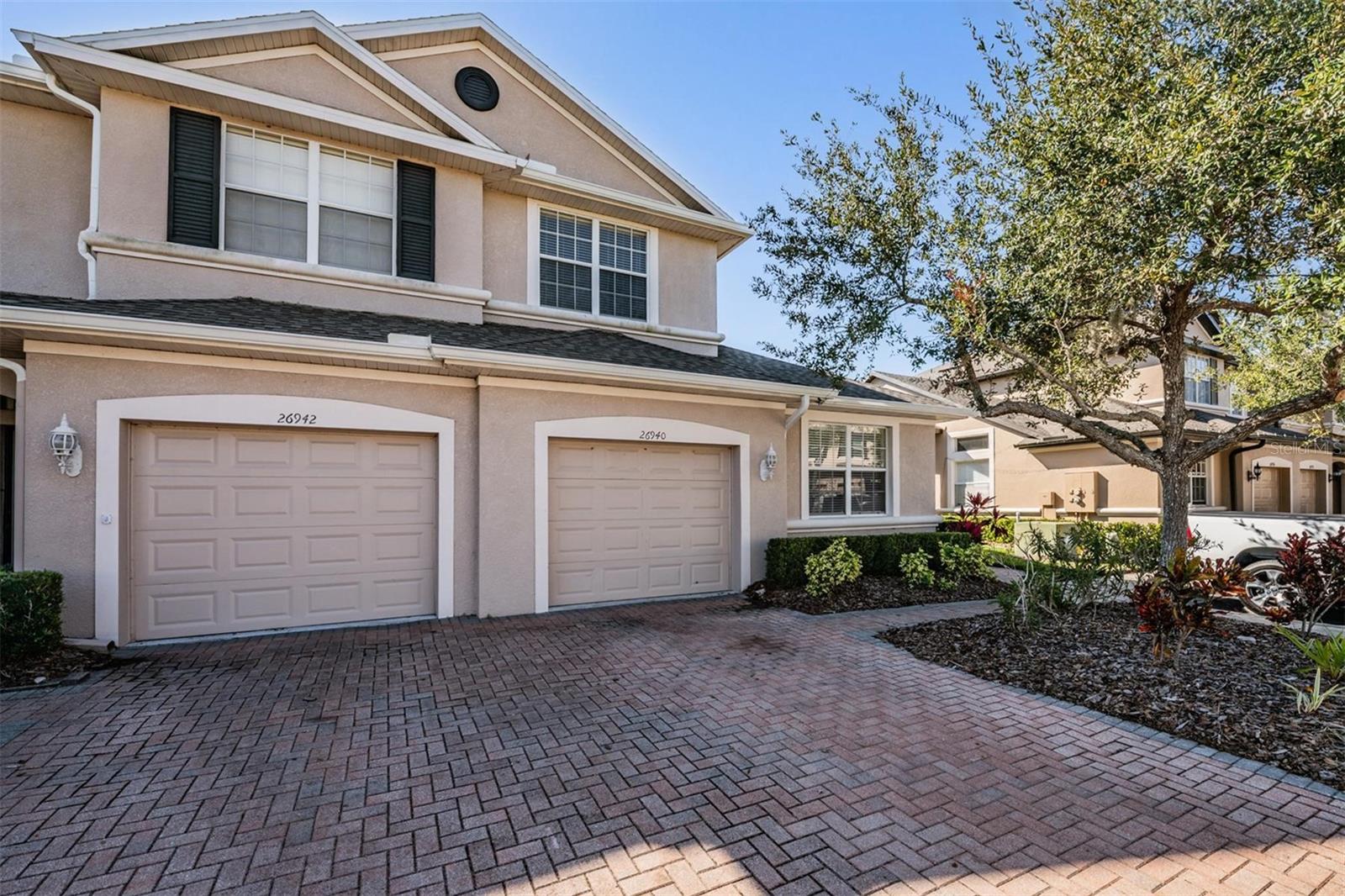 SEVEN OAKS - Residential