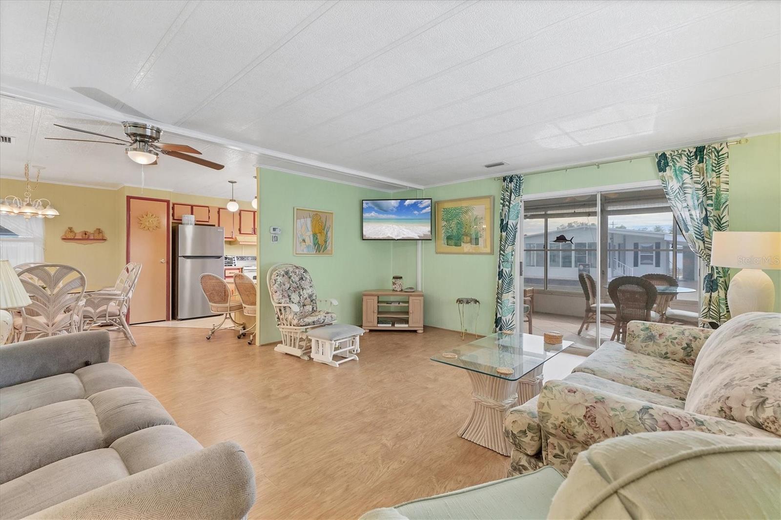 POLYNESIAN VILLAGE - Residential