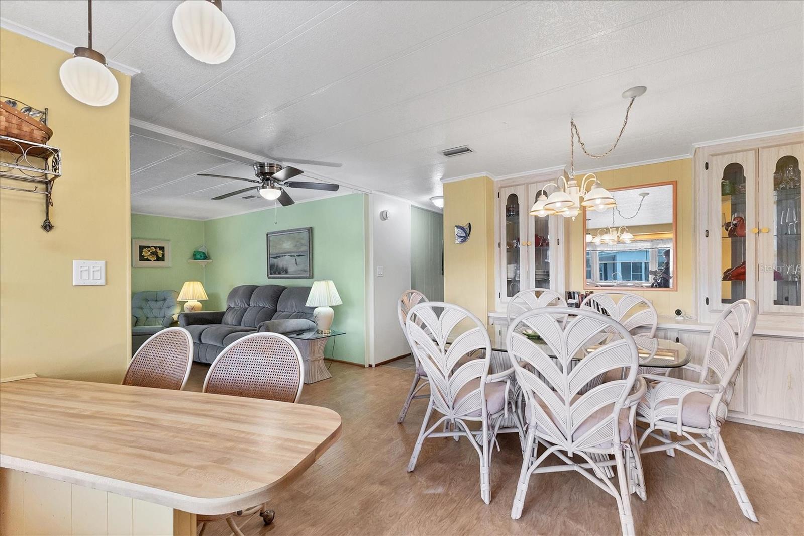 POLYNESIAN VILLAGE - Residential