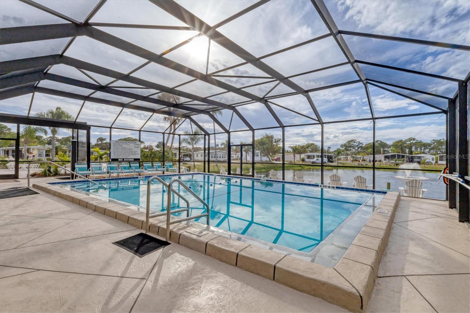 POLYNESIAN VILLAGE - Residential