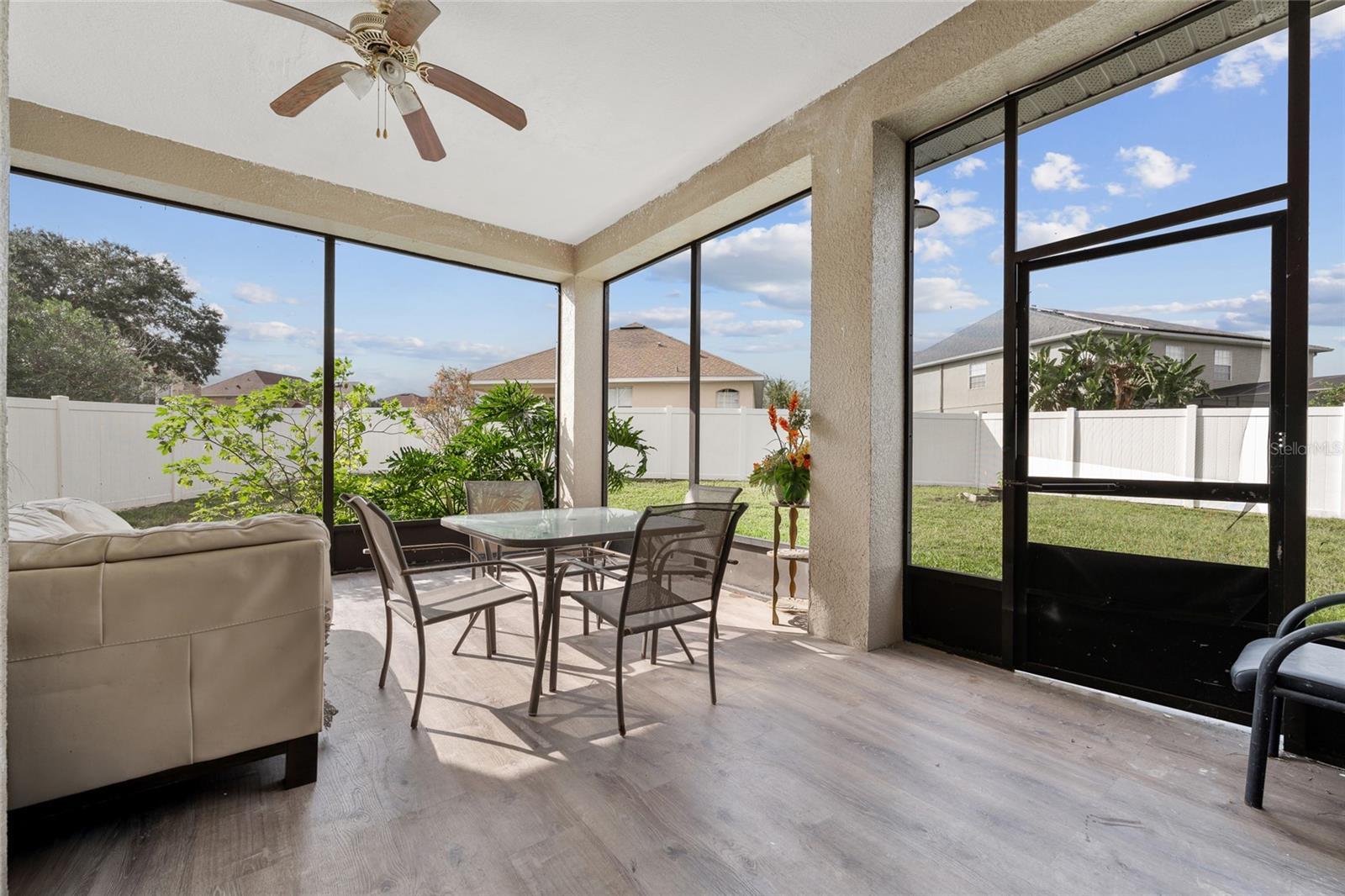 WILLOWS ON LAKE 48 35 - Residential