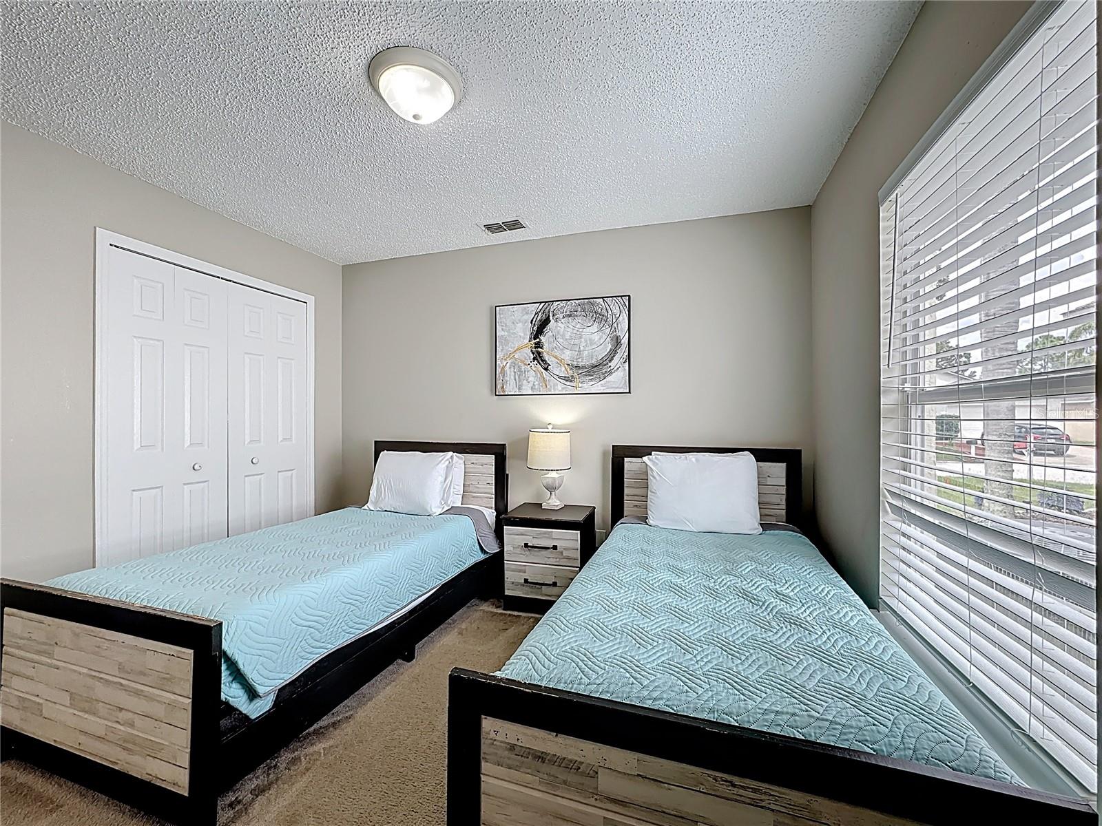 CLEAR CREEK - Residential