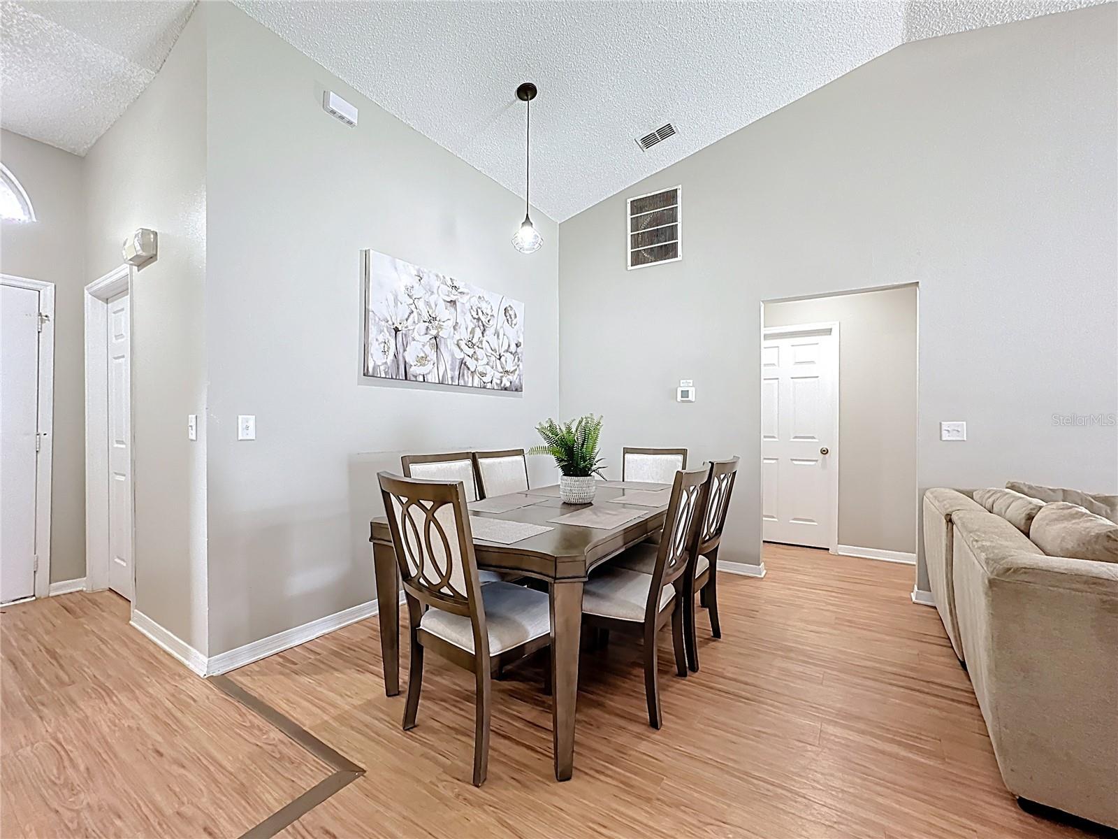 CLEAR CREEK - Residential