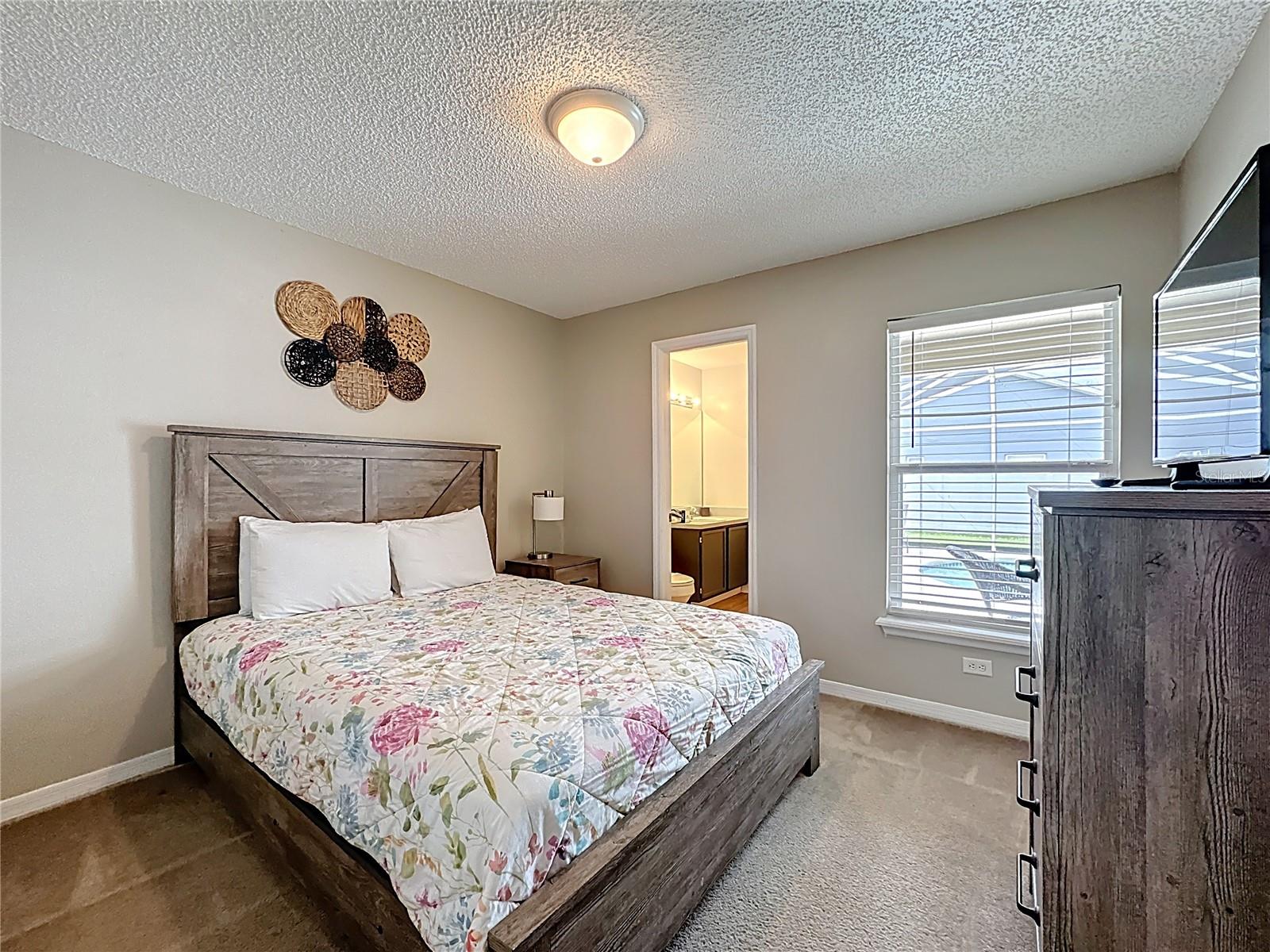 CLEAR CREEK - Residential