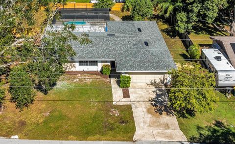 A home in EUSTIS