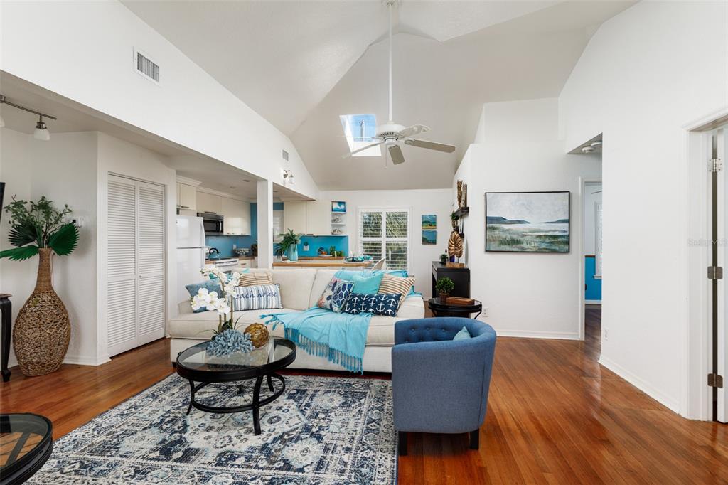 SUNSET BEACH - Residential