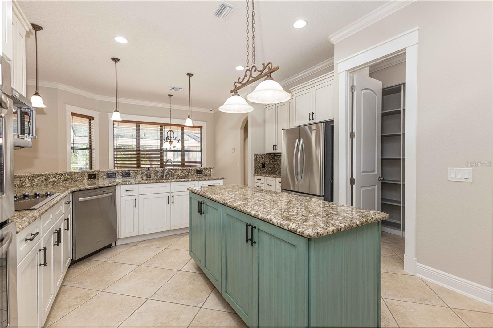 ACREAGE & UNREC - Residential