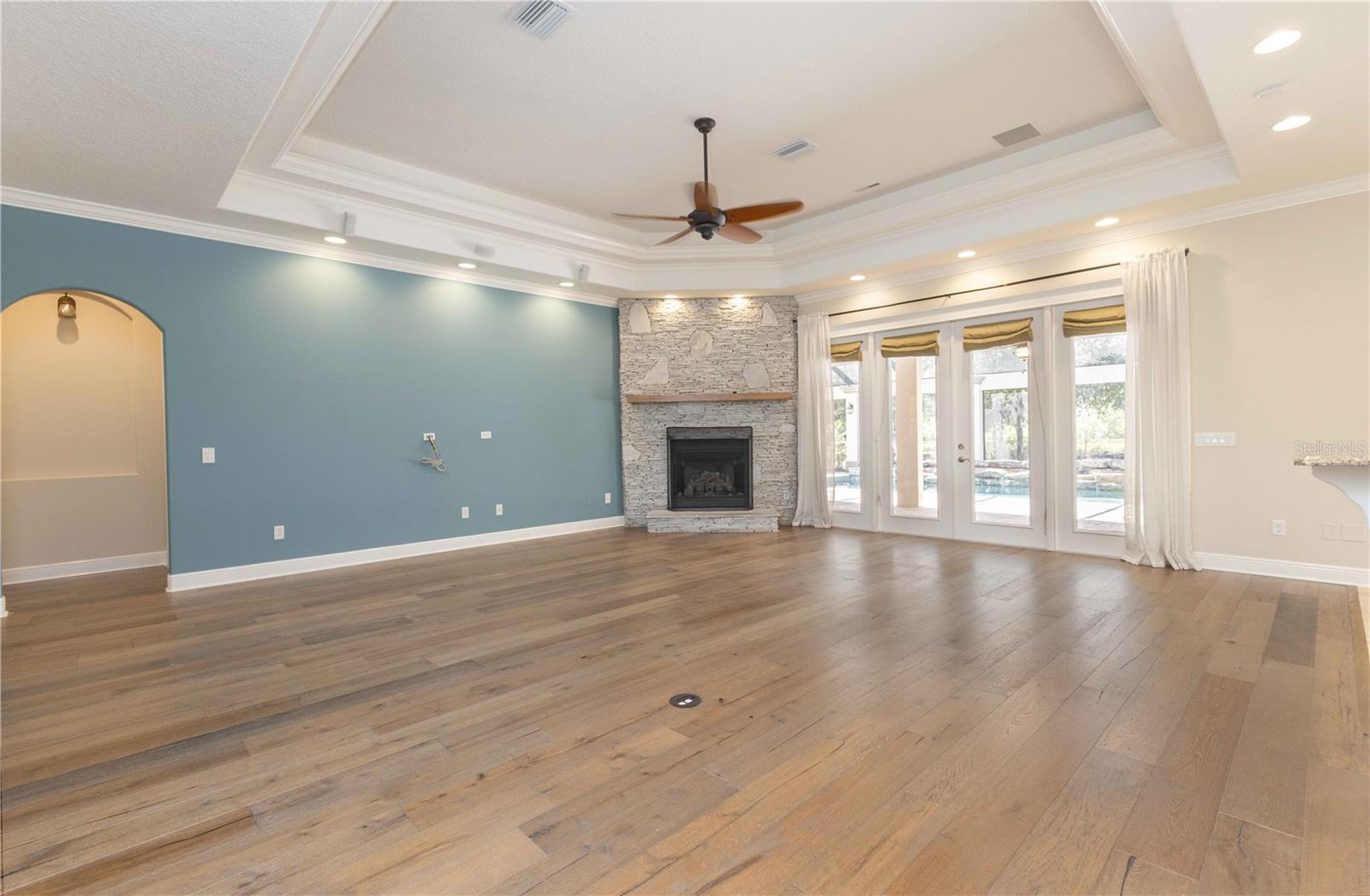 ACREAGE & UNREC - Residential