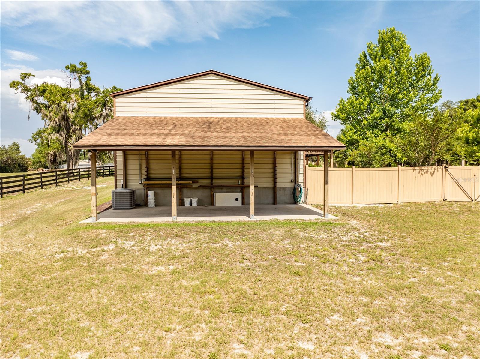 ACREAGE & UNREC - Residential