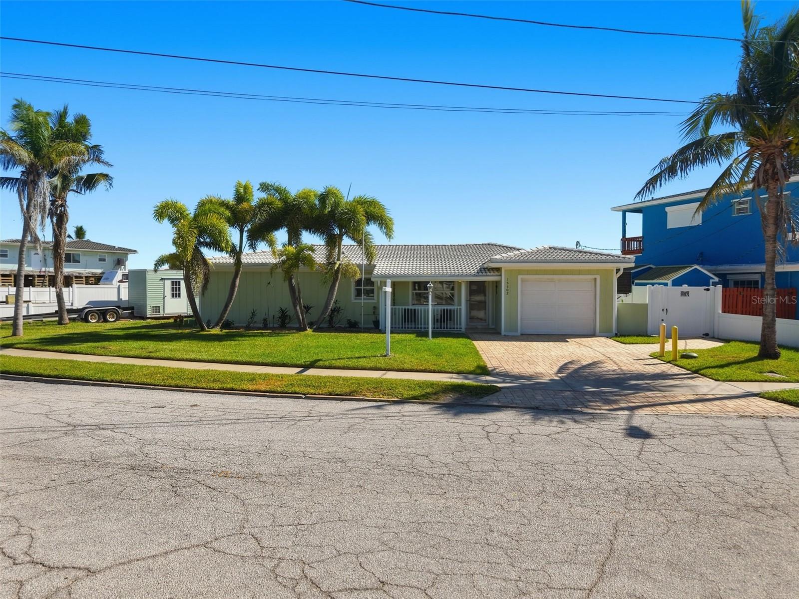 LONE PALM BEACH 5TH ADD BLK 29 REP - Residential