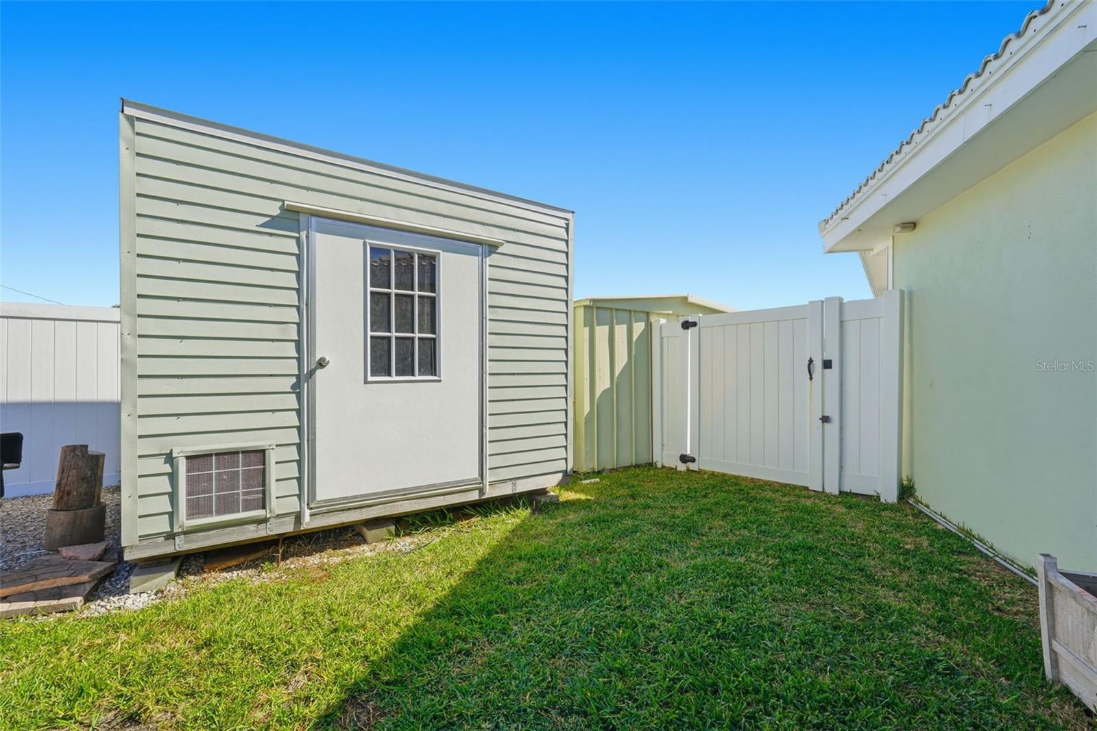 LONE PALM BEACH 5TH ADD BLK 29 REP - Residential