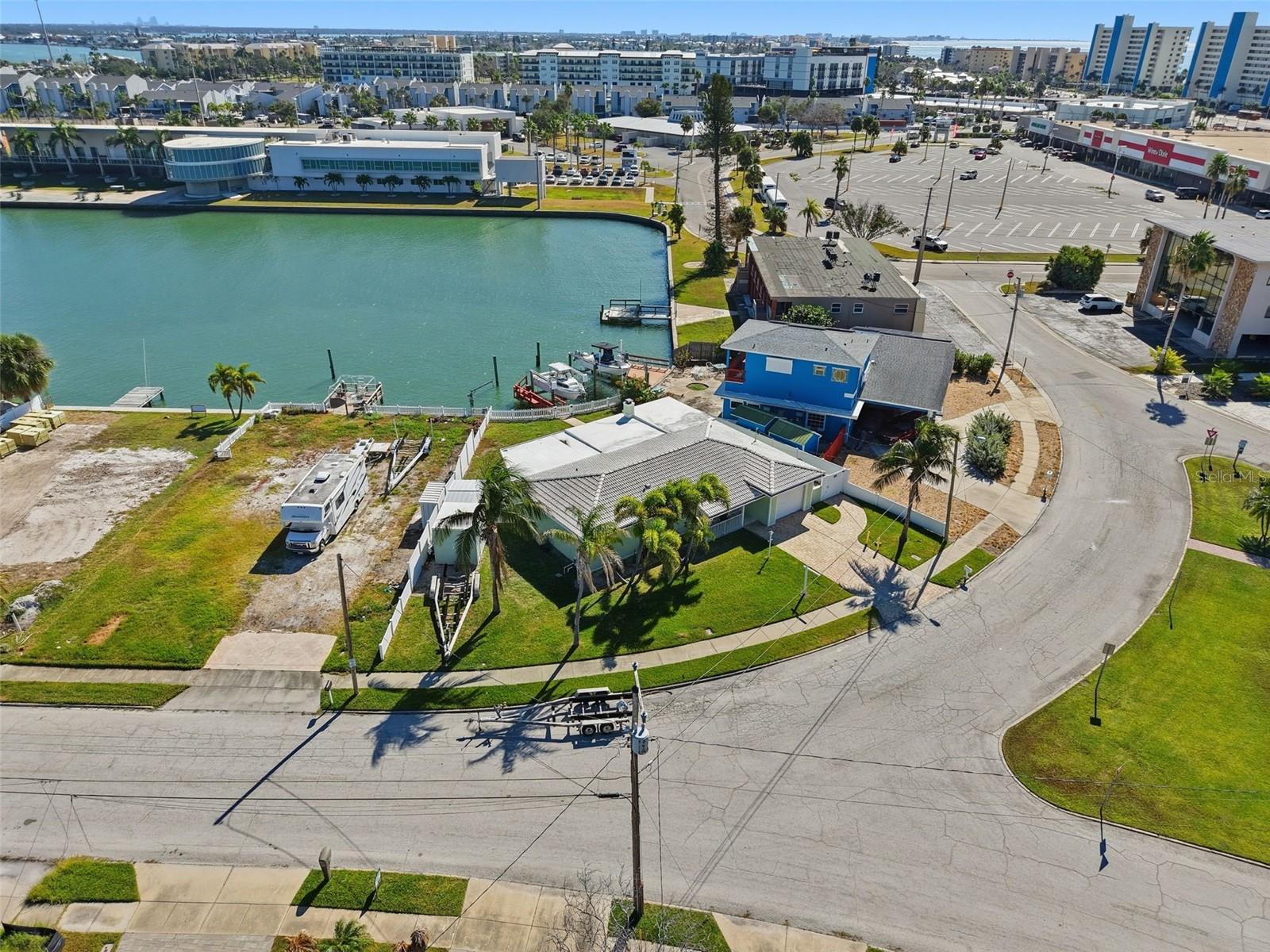 LONE PALM BEACH 5TH ADD BLK 29 REP - Residential