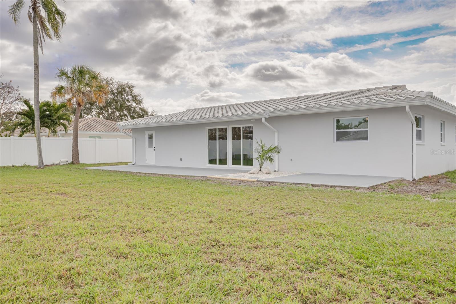 HILLCREST MANOR 3RD ADD - Residential