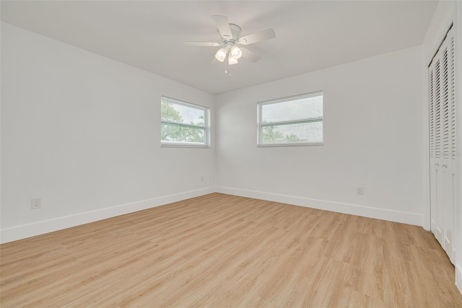 HILLCREST MANOR 3RD ADD - Residential