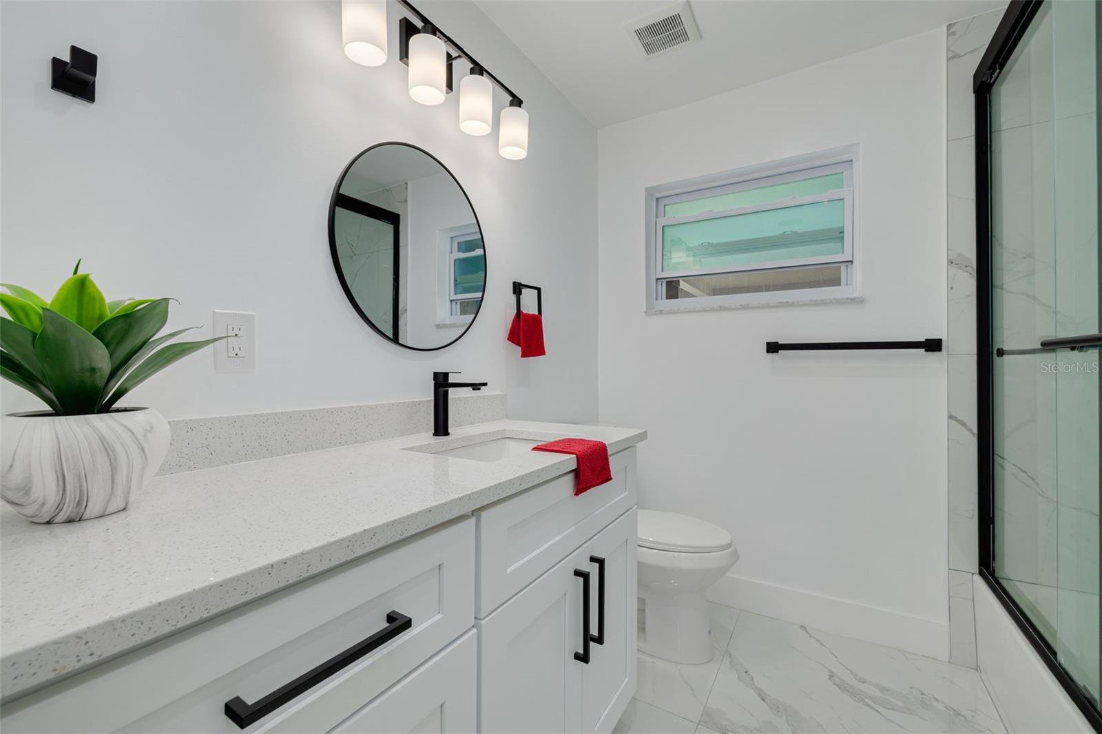 HILLCREST MANOR 3RD ADD - Residential