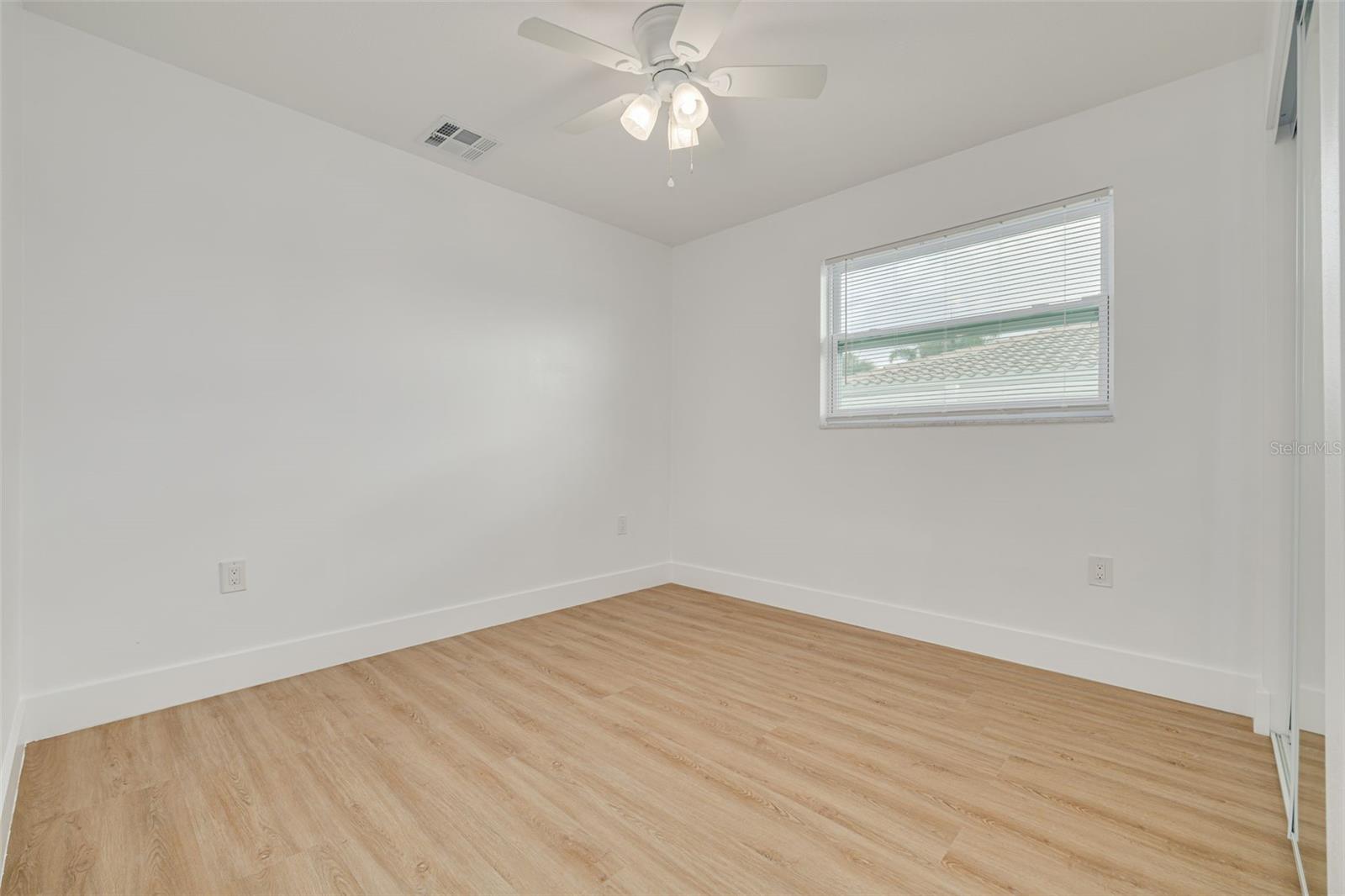 HILLCREST MANOR 3RD ADD - Residential