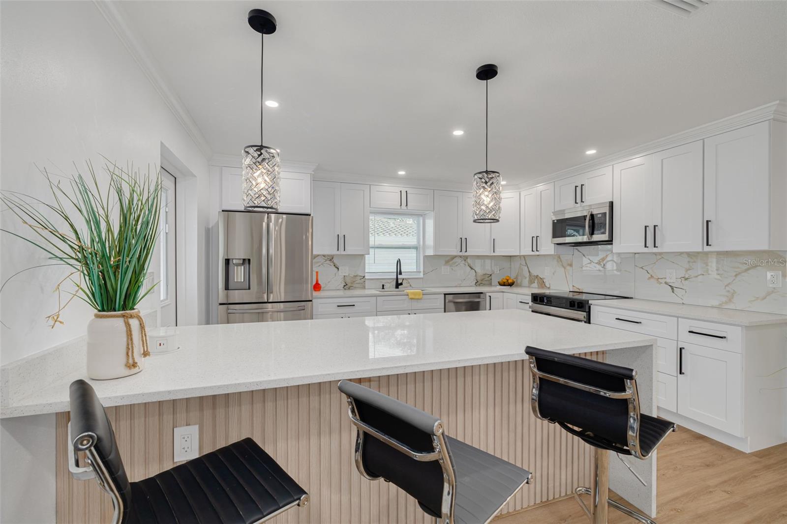 HILLCREST MANOR 3RD ADD - Residential