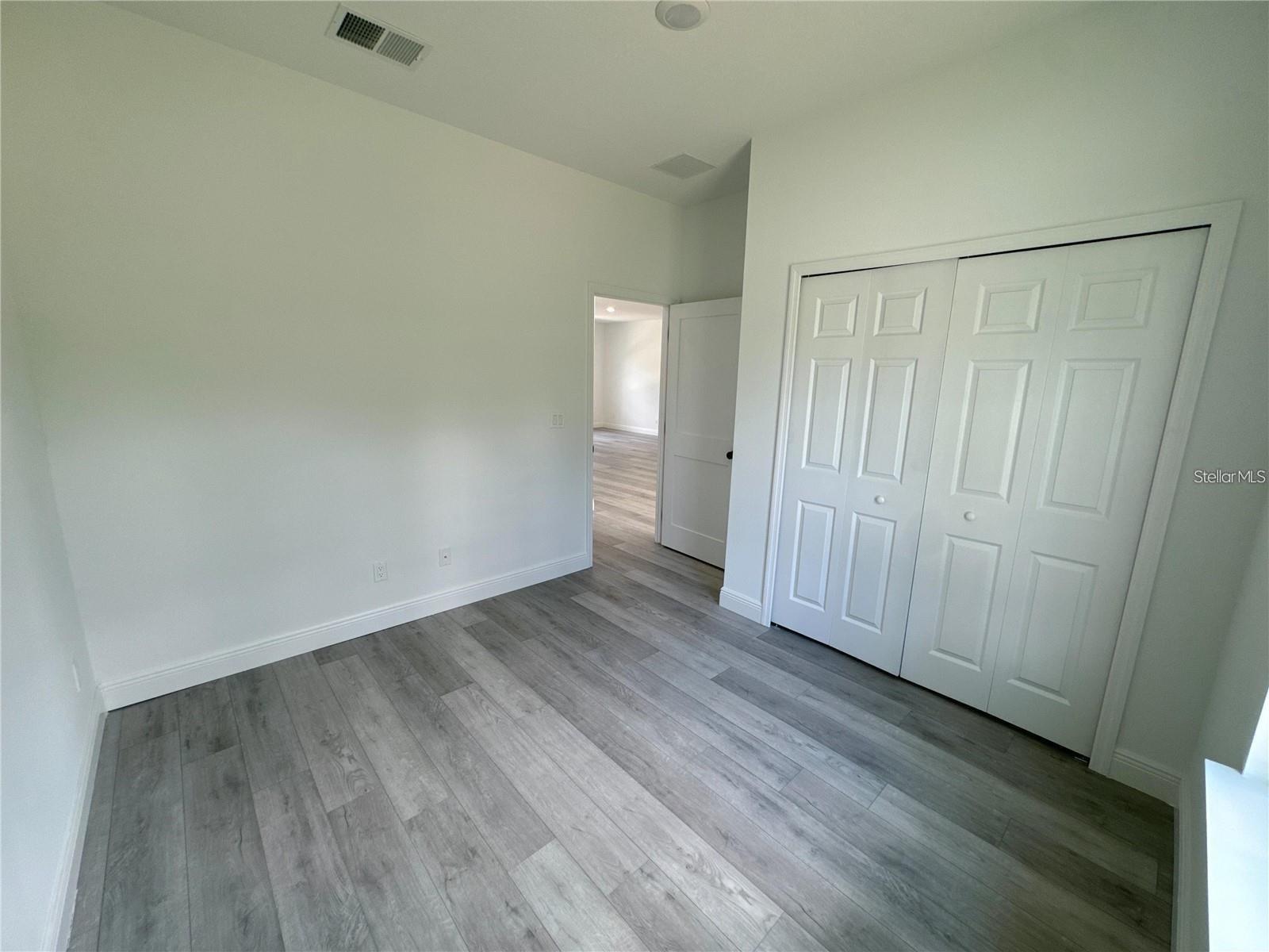 MARION OAKS UN 06 - Residential Lease