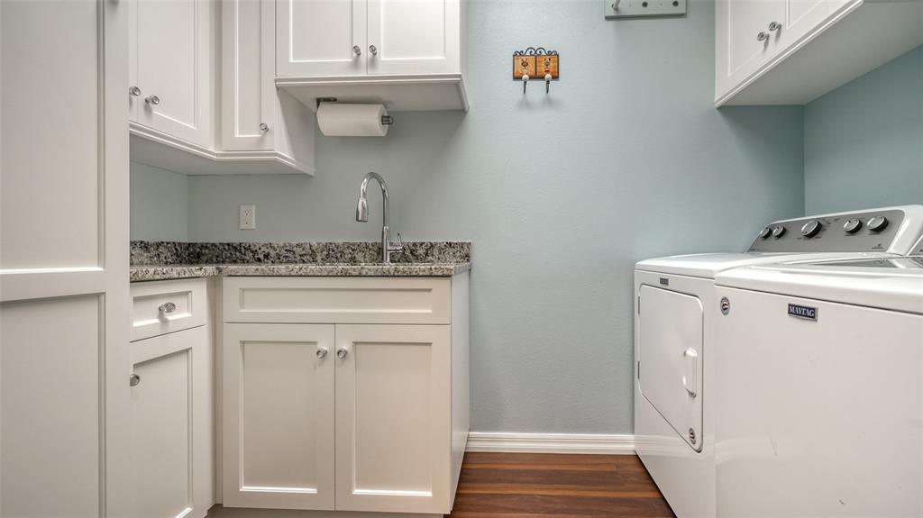 LAUREL OAK ESTATES - Residential