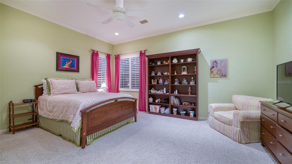 LAUREL OAK ESTATES - Residential