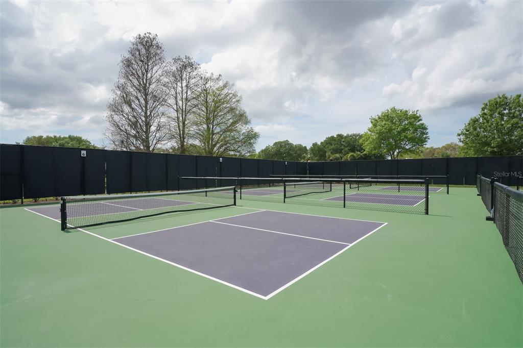 LAUREL OAK ESTATES - Residential