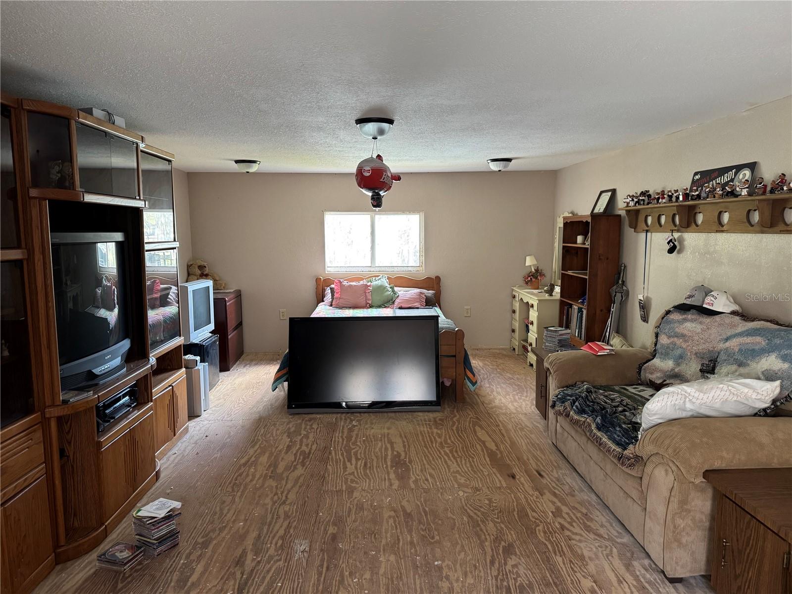 DEESON ACRES - Residential