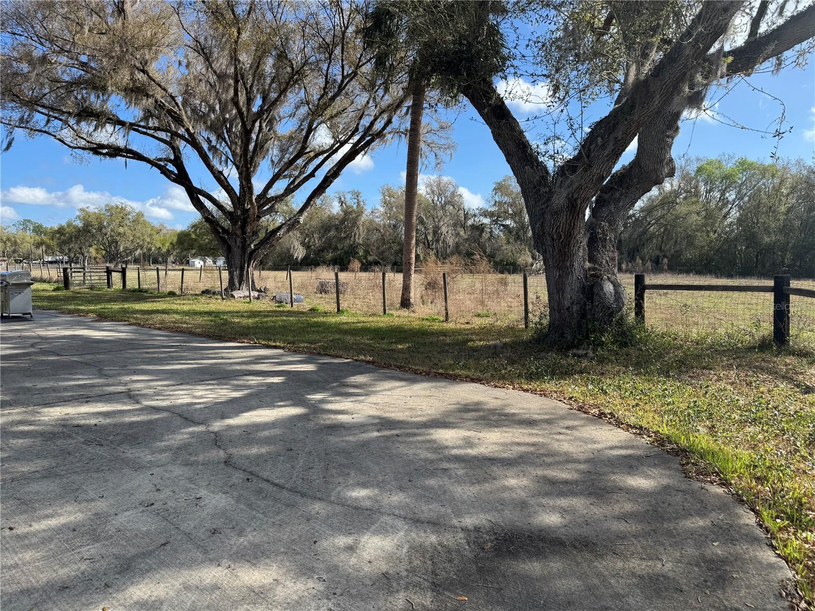 DEESON ACRES - Residential