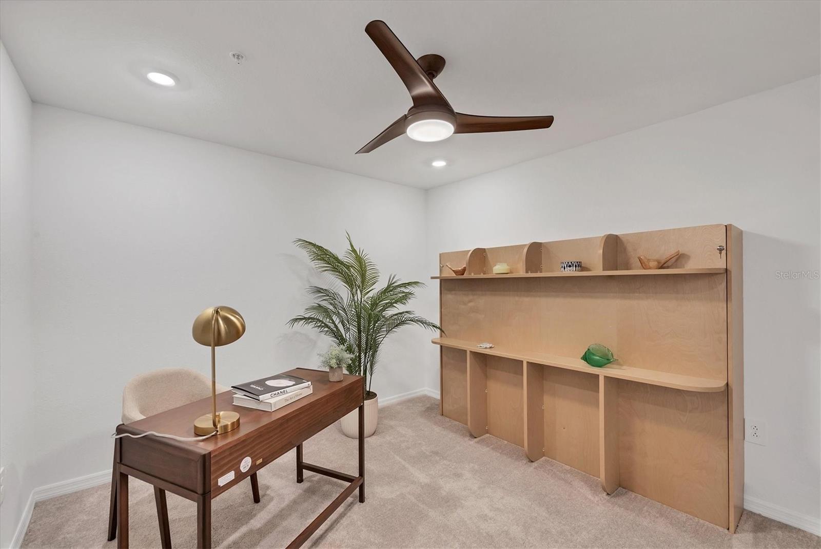 WELLEN PARK GOLF AND COUNTRY CLUB - Residential