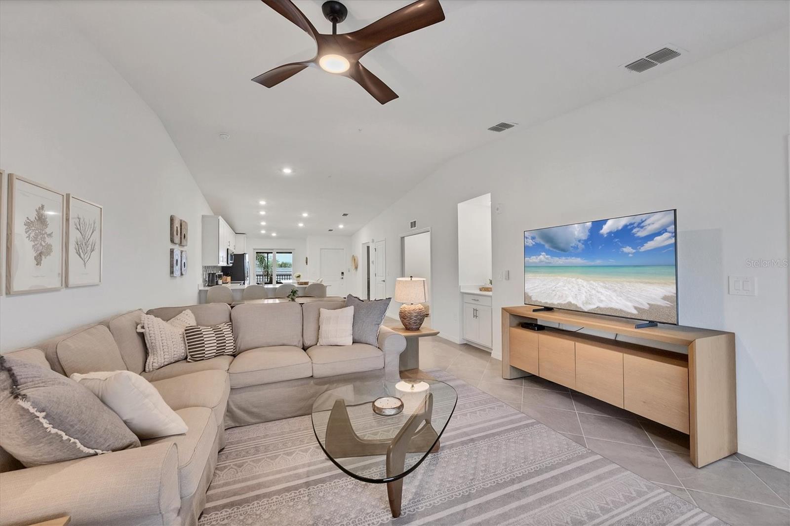 WELLEN PARK GOLF AND COUNTRY CLUB - Residential