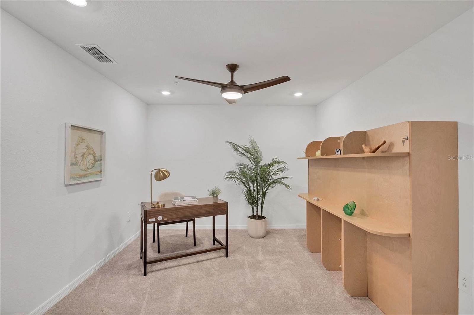 WELLEN PARK GOLF AND COUNTRY CLUB - Residential