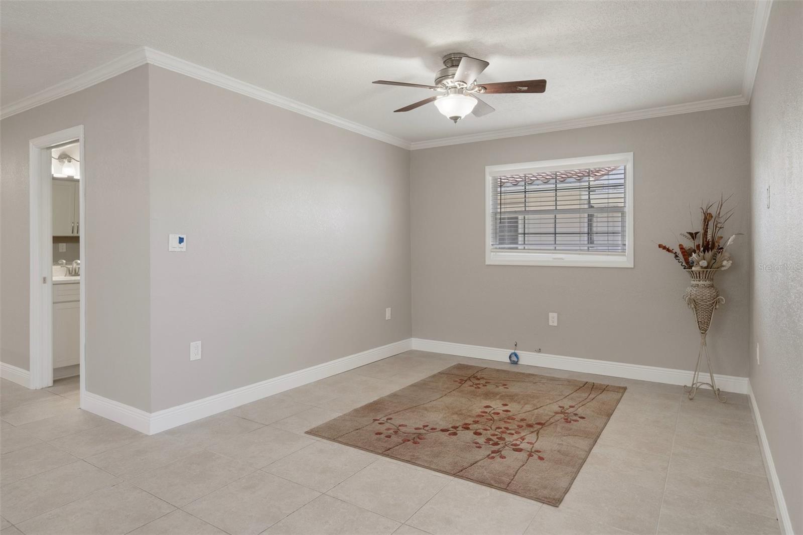 FLOR A MAR - Residential Lease