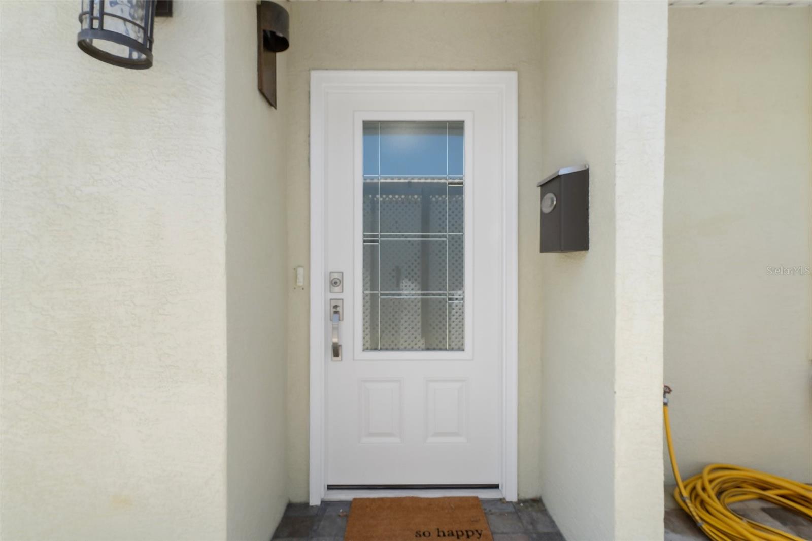 FLOR A MAR - Residential Lease