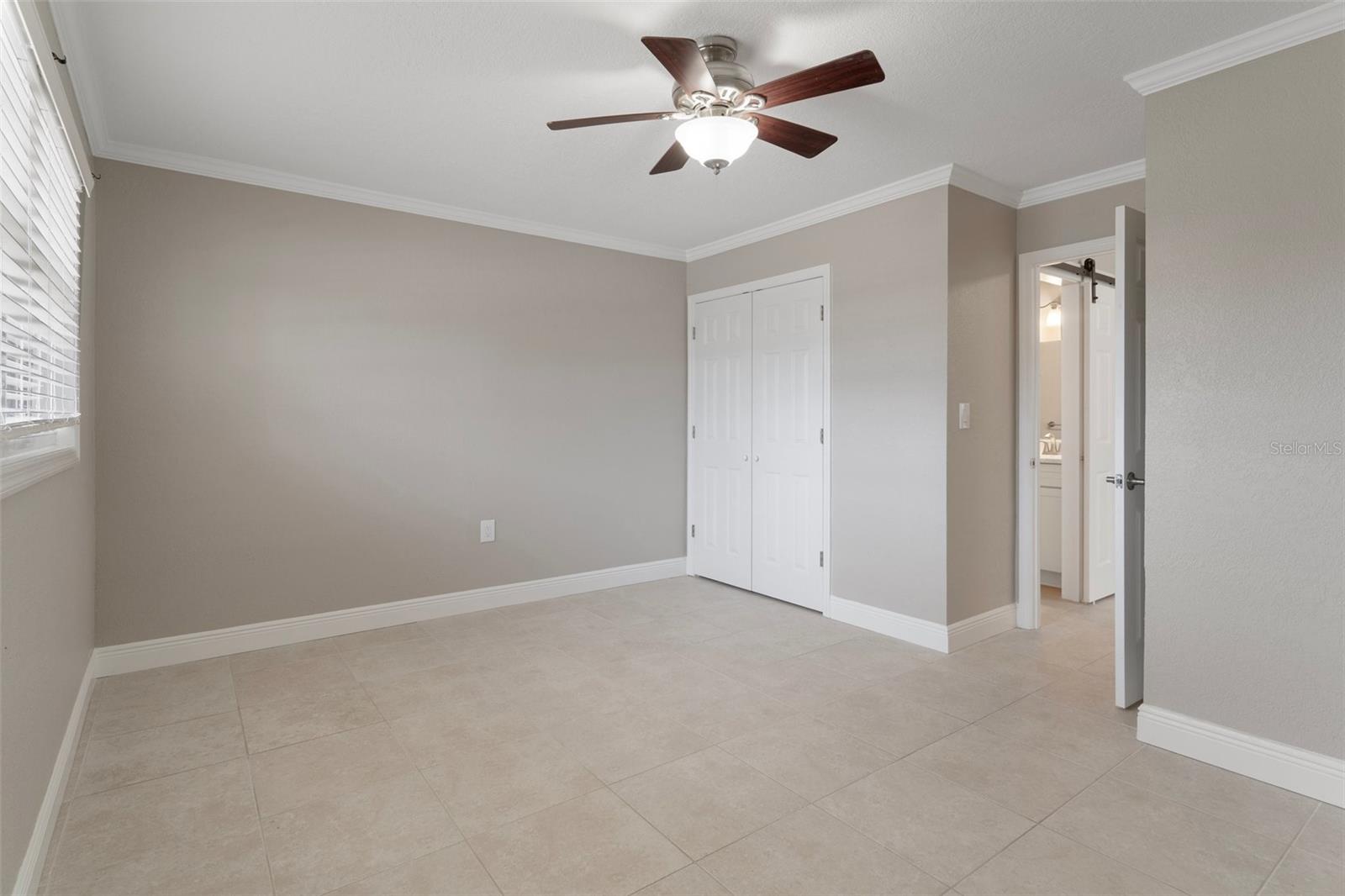 FLOR A MAR - Residential Lease