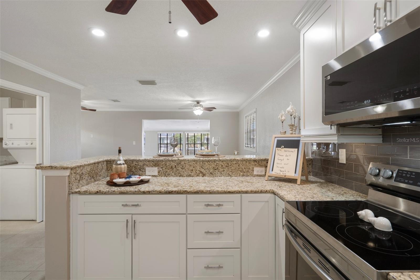 FLOR A MAR - Residential Lease