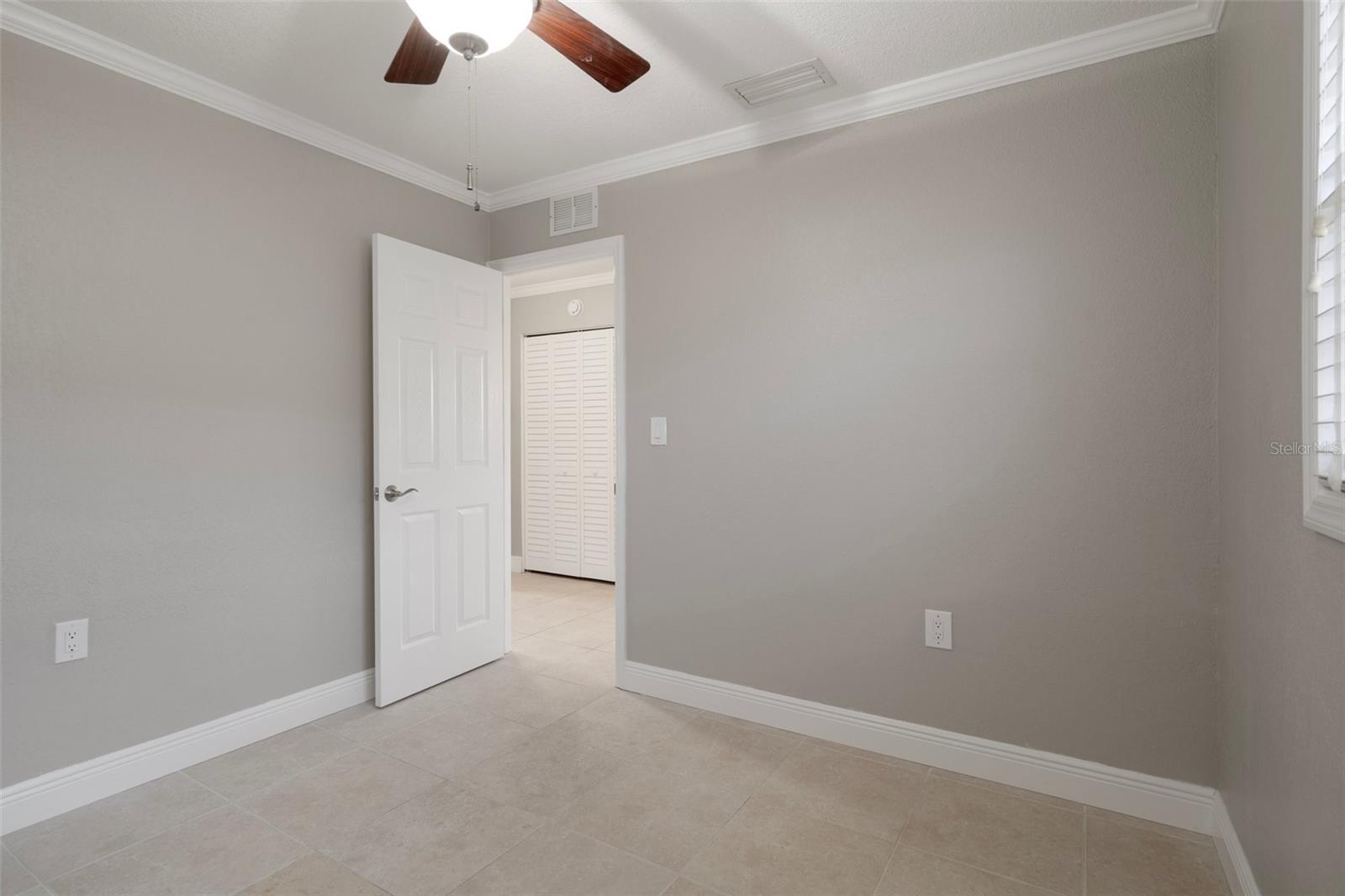 FLOR A MAR - Residential Lease