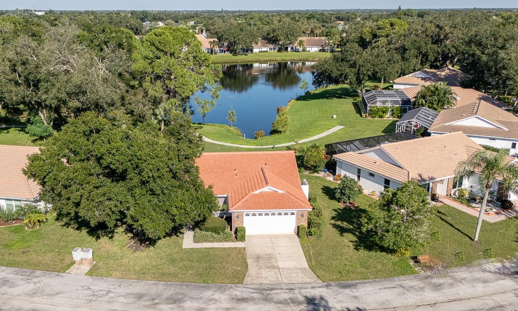 Photo of 5809 Garden Lakes Majestic, Bradenton, FL 34203 (MLS # A4709528)