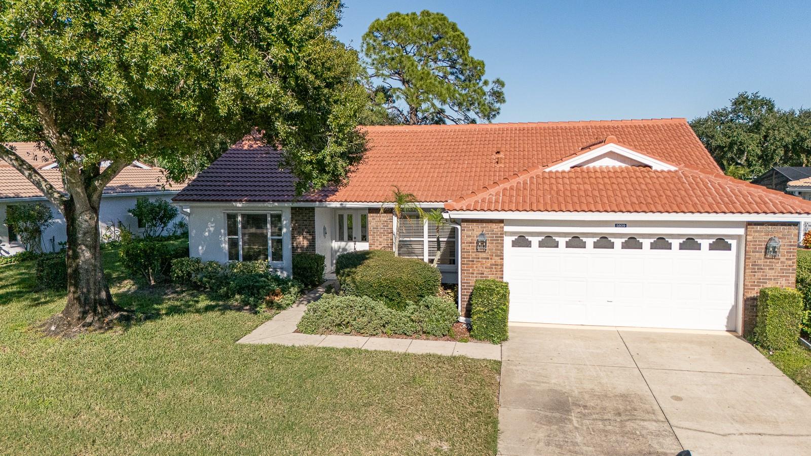 5809 GARDEN LAKES MAJESTIC, BRADENTON, FL, 34203 2 5809 GARDEN LAKES MAJESTIC