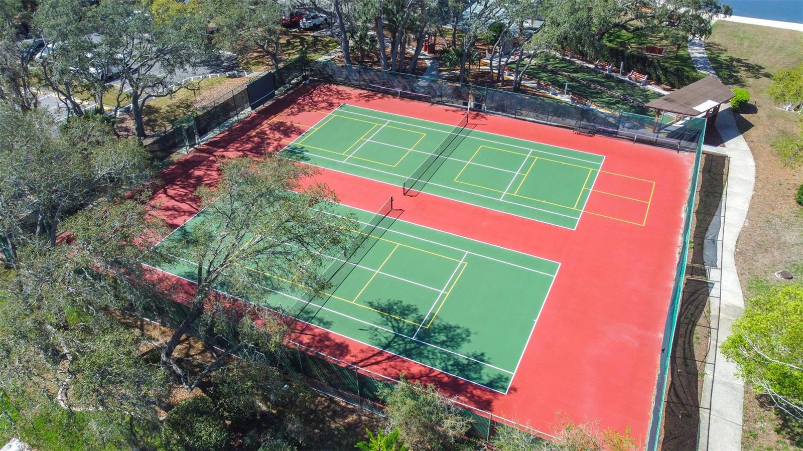 TIMBER OAKS - Residential