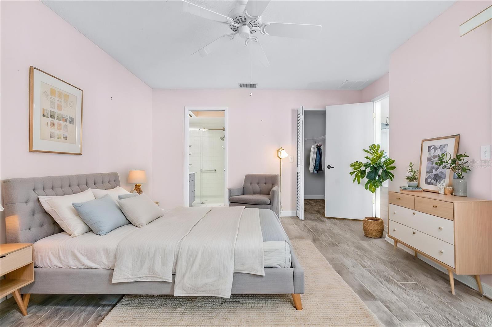 TIMBER OAKS - Residential