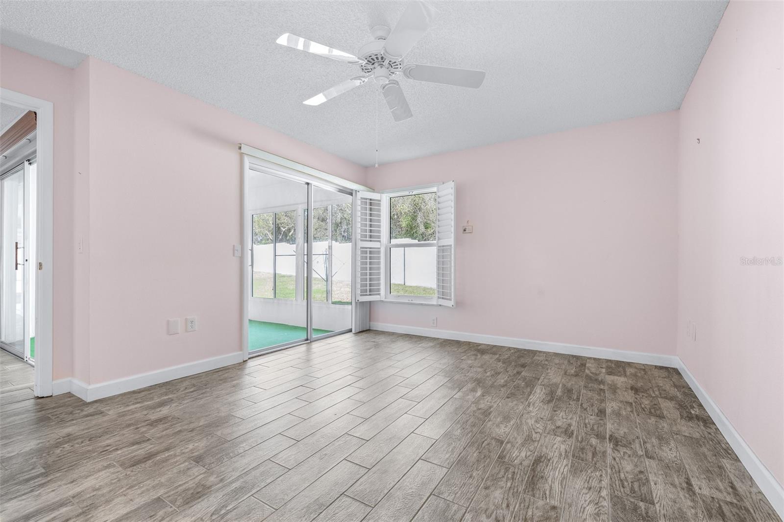 TIMBER OAKS - Residential