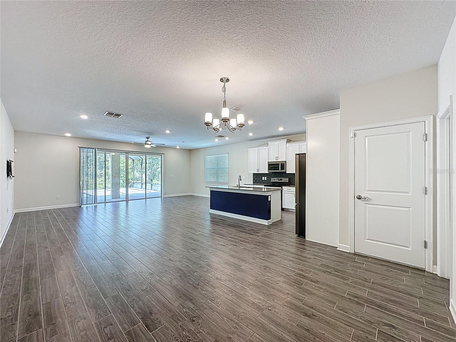 DRAYTON-PRESTON WOODS/PROVIDEN - Residential