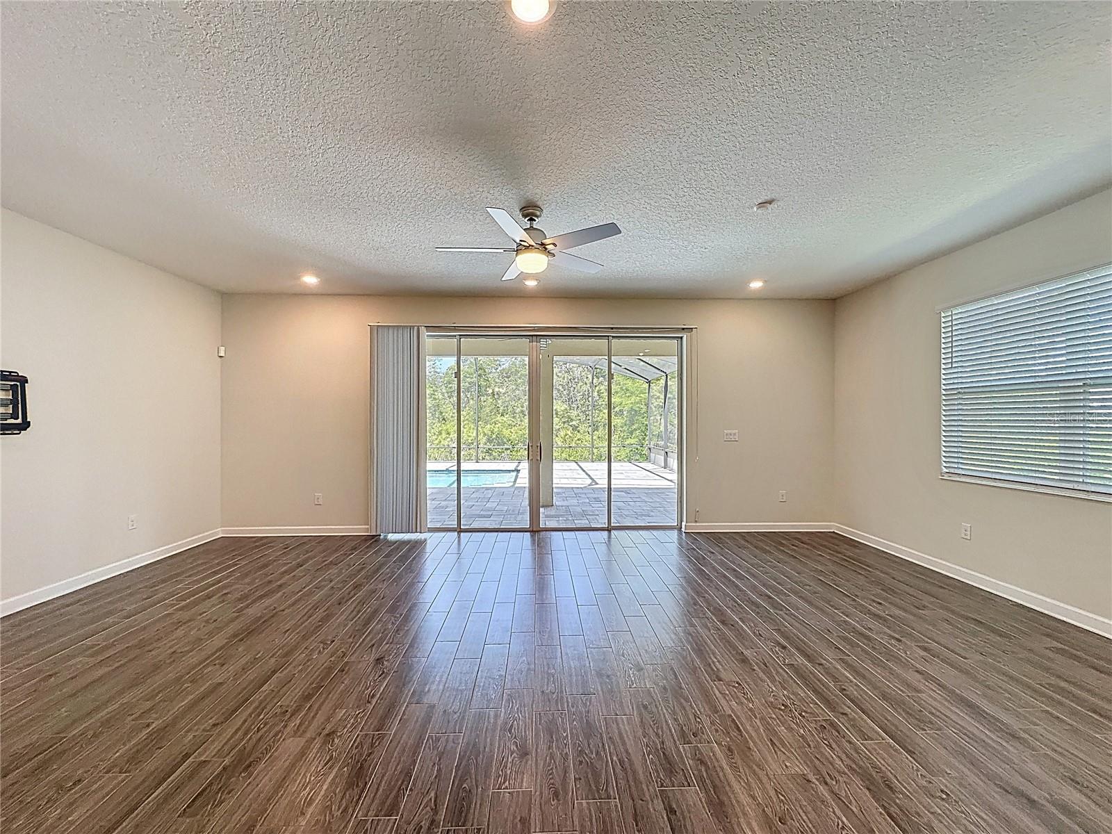 DRAYTON-PRESTON WOODS/PROVIDEN - Residential