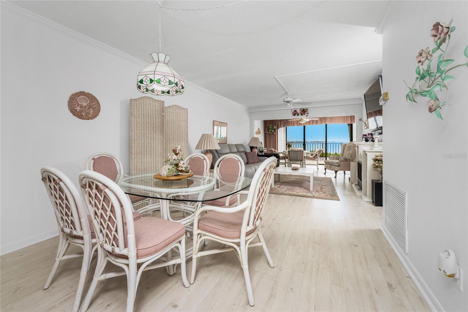 SANDPIPER KEY BLDG 04 - Residential