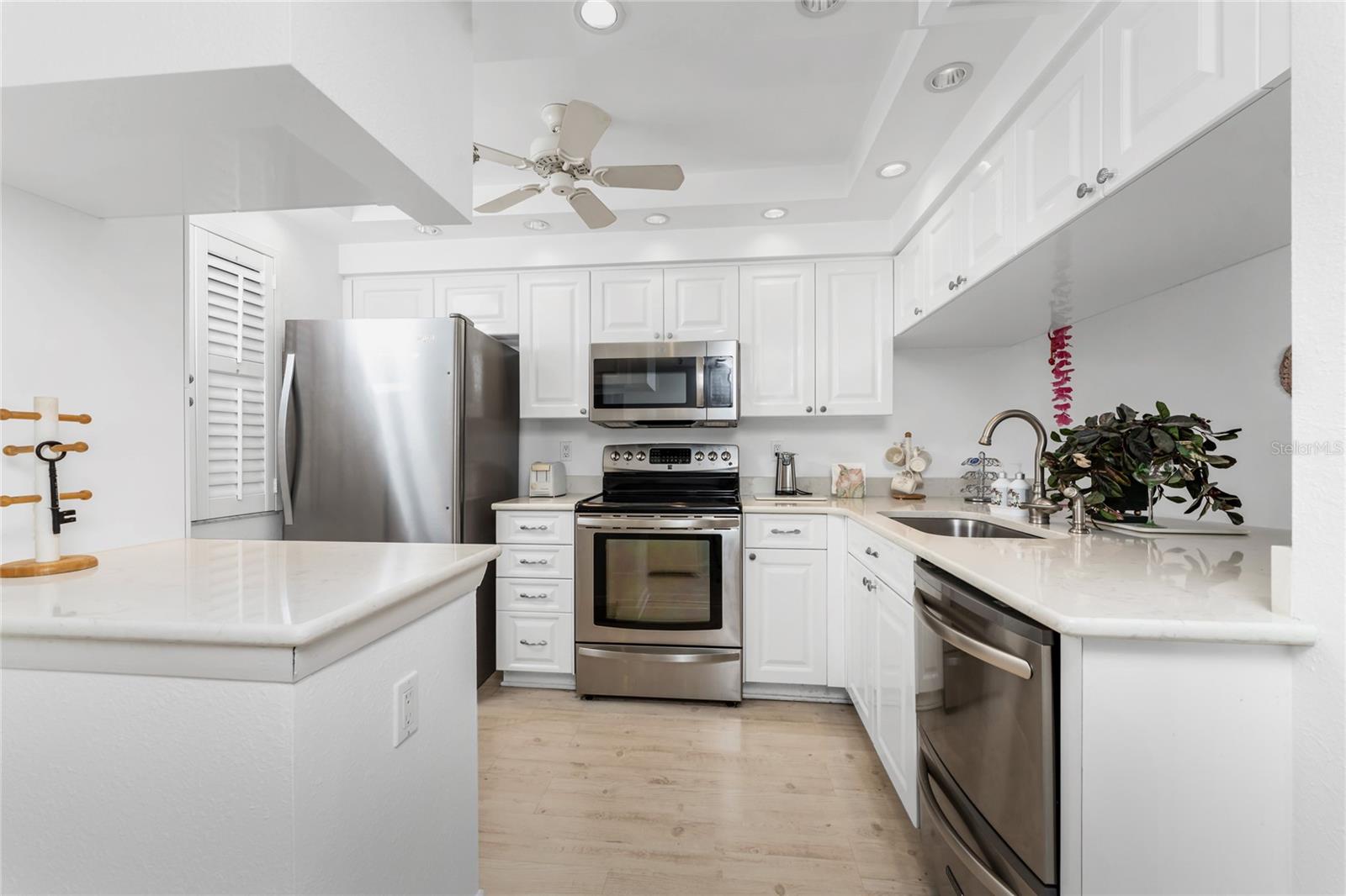 SANDPIPER KEY BLDG 04 - Residential