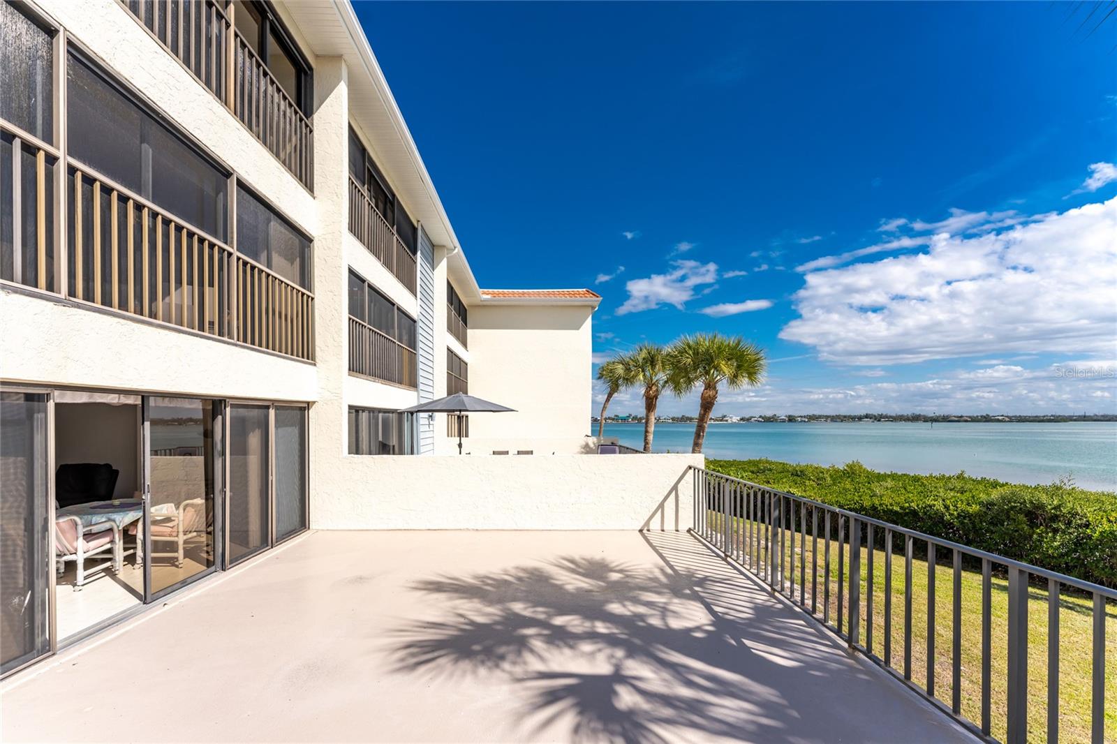SANDPIPER KEY BLDG 04 - Residential