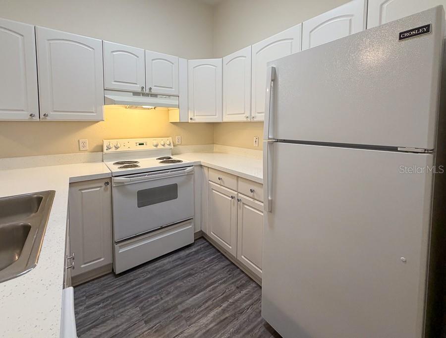 MAGNOLIA MANOR - Residential Lease