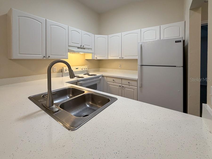 MAGNOLIA MANOR - Residential Lease