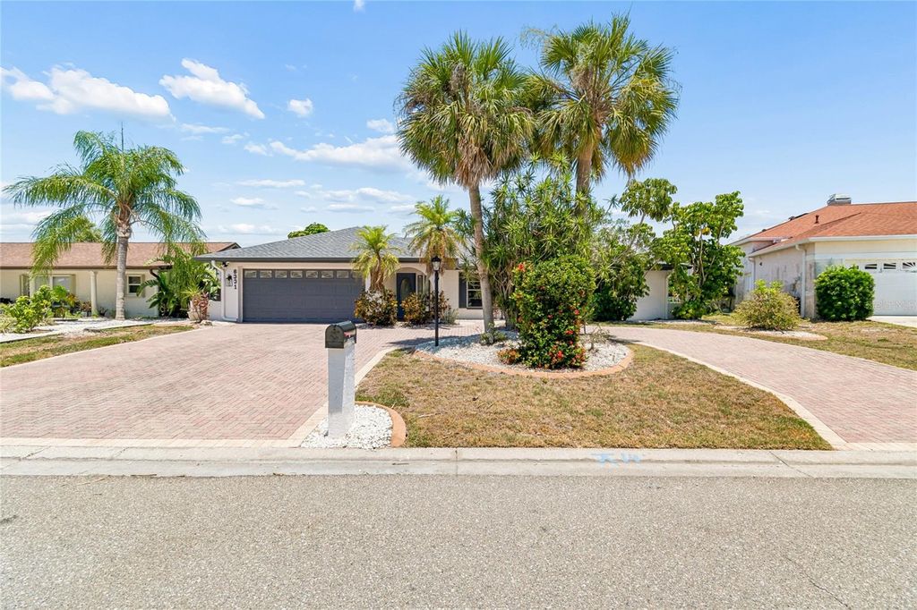Photo of 6331 Cocoa Lane, Apollo Beach, FL 33572 (MLS # TB8522652)